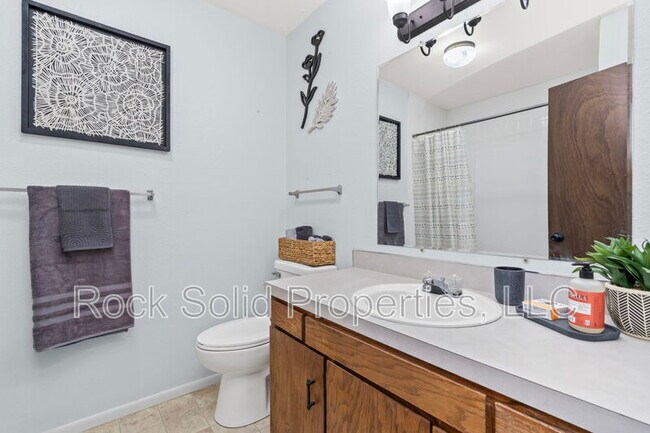 Building Photo - 1502 Trent Ct