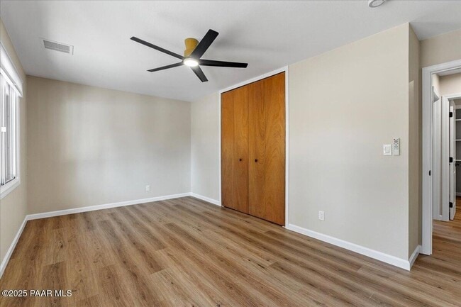 Building Photo - 1810 Meadowbrook Rd
