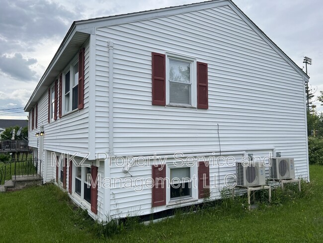 Building Photo - 51 Glenwood Dr