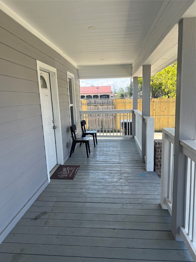 Building Photo - 6808 Avenue K