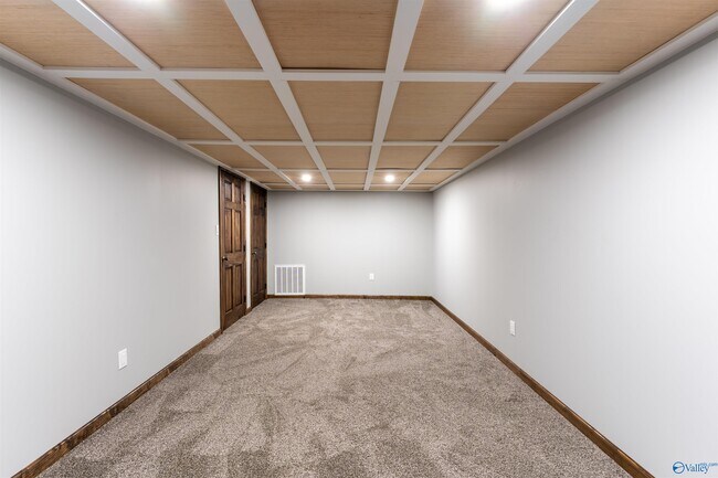 Building Photo - 206 Newcomb Rd