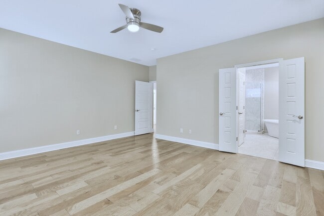 Master Main - 300 Vendella Cir