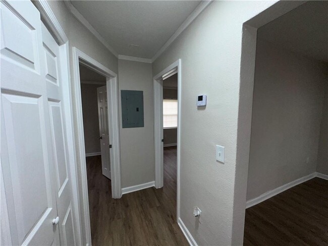 Building Photo - 207 South Ave SE