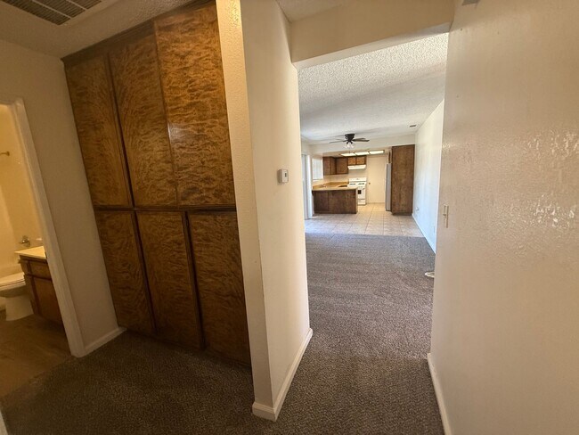 Building Photo - 20318 Thunderbird Rd