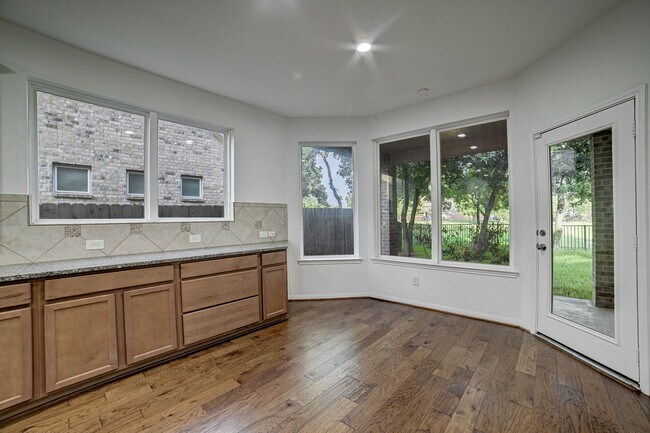 Building Photo - 5007 Sawmill Terrace Ln