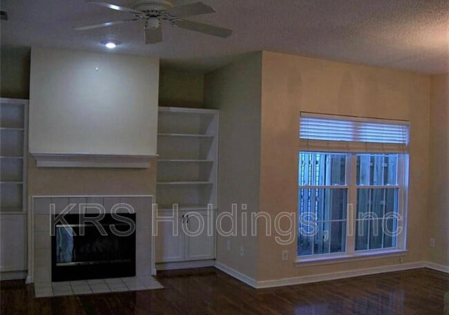 Building Photo - 2237 New Kent Ct