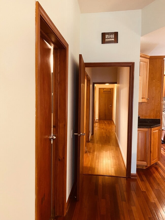 Building Photo - 4419 S Wallace St