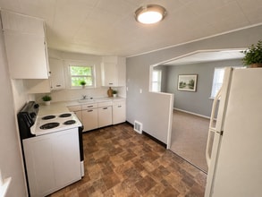 Building Photo - 517 Liberty St