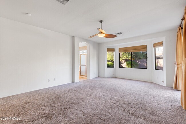 Building Photo - 474 W Seagull Dr