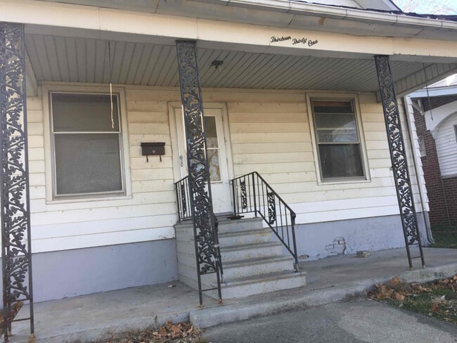 Building Photo - 1331 N Union St