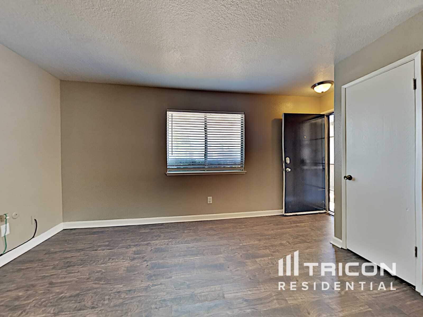 Building Photo - 515 Tisdell Dr