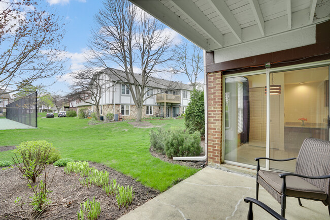 Building Photo - 1330 Cromwell Ct