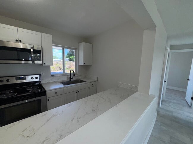 Building Photo - 81 Old Spanish Trail