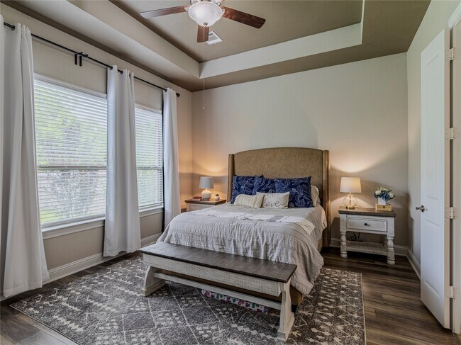 Building Photo - 10923 Texas Rose Dr