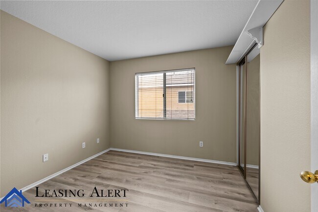 Building Photo - 23721 Skycrest Cir Dr