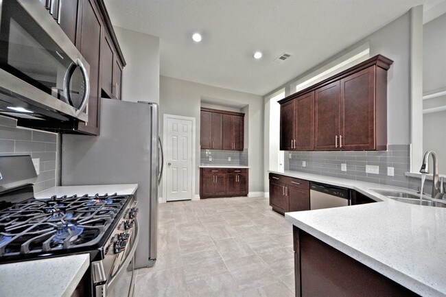 Building Photo - 21015 Eagle Bend