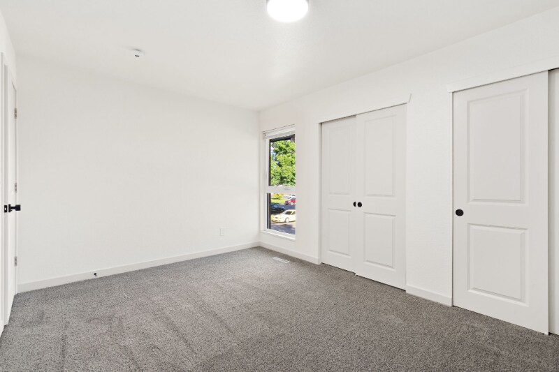 Building Photo - 1624 Banyan Dr