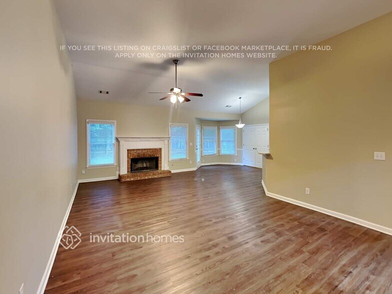 Building Photo - 2015 Henderson Way NW