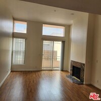 Building Photo - 4830 Elmwood Ave