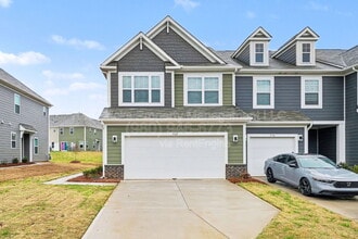 Building Photo - 760 Kitfox Dr NW