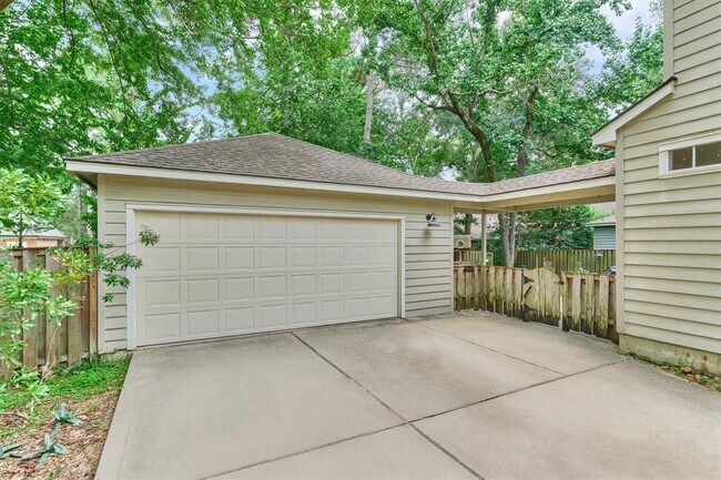 Building Photo - 46 Pinepath Pl
