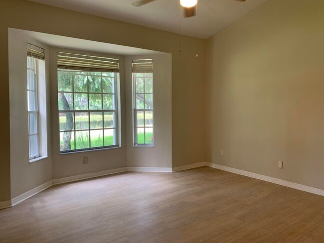 Building Photo - 1657 SW Harbour Isles Cir