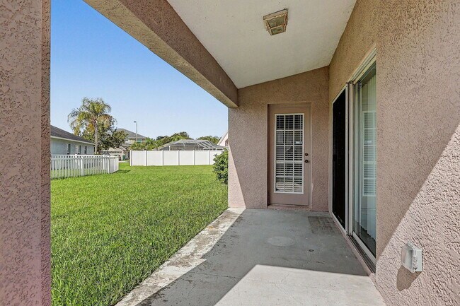 Building Photo - 30936 Baclan Dr