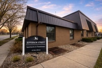 Building Photo - Plymouth