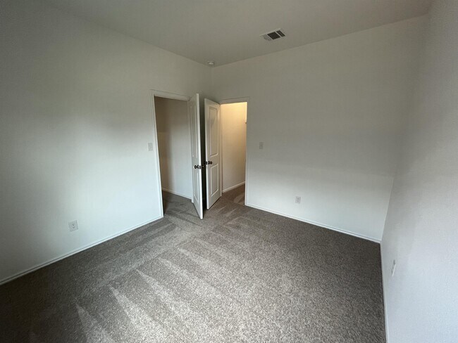 Building Photo - 2327 Red Sky Dr
