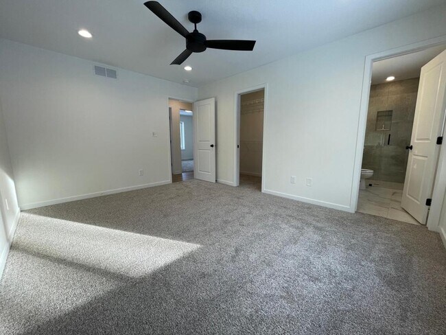 Building Photo - Rochester Rental