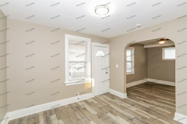 Building Photo - 1709 Wyoming Ave