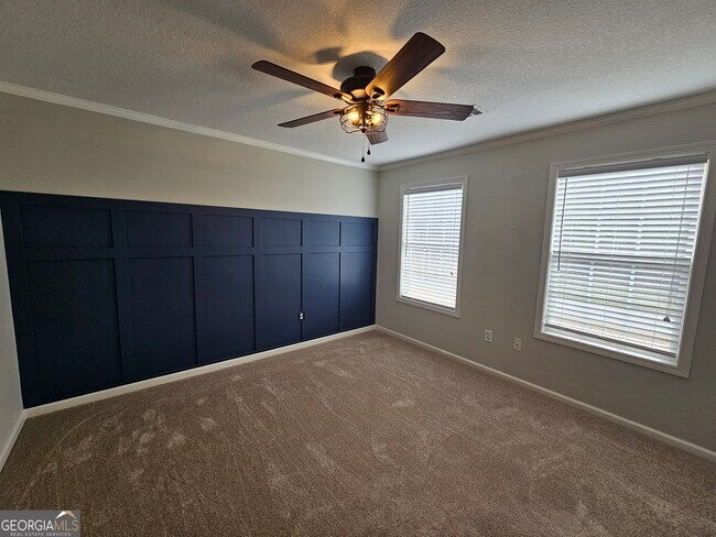 Building Photo - 31 Ridgeview Dr