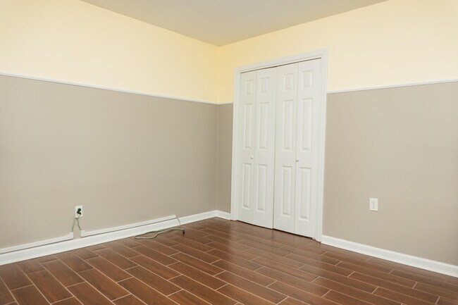 Building Photo - 16 Mariners Ln