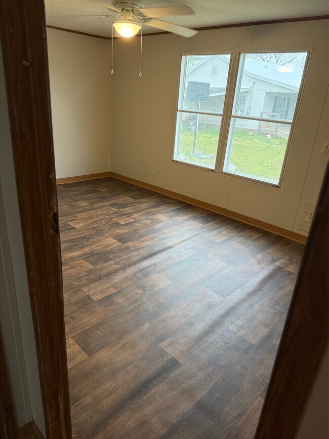 Building Photo - 5991 Friendship Rd