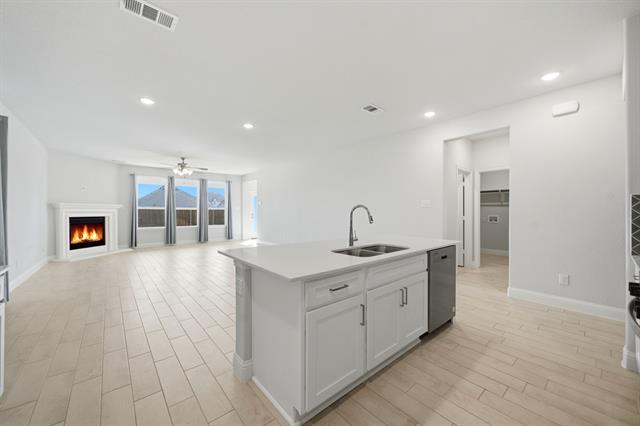 Building Photo - 500 Portina Dr