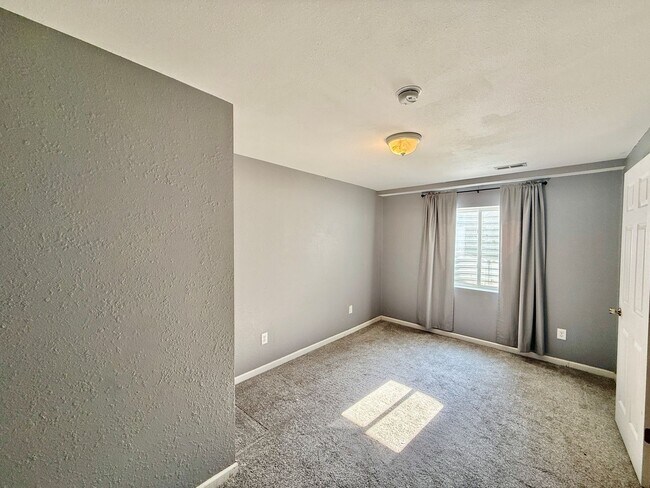 Building Photo - Spacious 4-Bedroom Home on Half an Acre in Peyton with Modern Updates