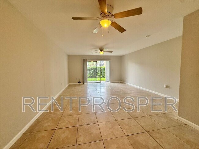 Building Photo - 4117 S Semoran Blvd