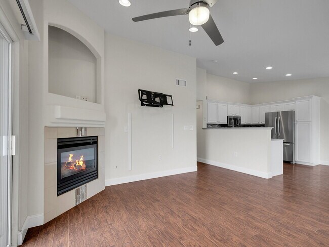 Building Photo - $2,395.00 - 3 Bedrooms, 2Bathrooms, Condo ...