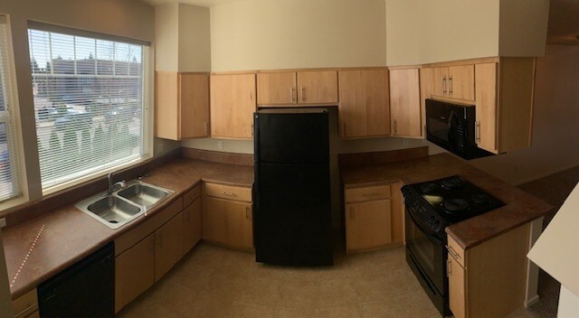 Kitchen view 2 - 5287 Olympic Dr