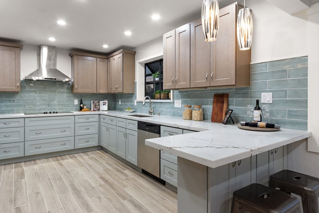 Gourmet Remoeled kitchen - 3600 Klamath St