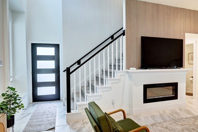 Building Photo - 1523 Cathedral Bend Drive