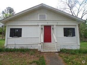 Building Photo - 630 77th St S