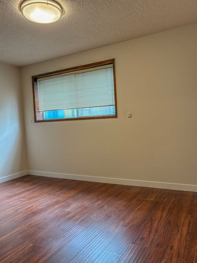 Building Photo - Beaverton Home Available ! Inquire today for a tour !