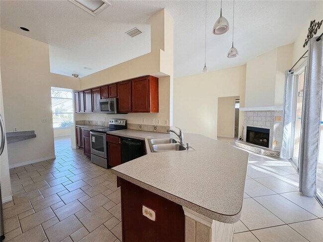 Building Photo - 2436 Deermeadow Dr