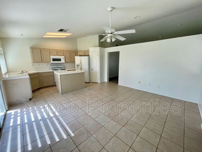 Building Photo - 79225 Laurie Ct