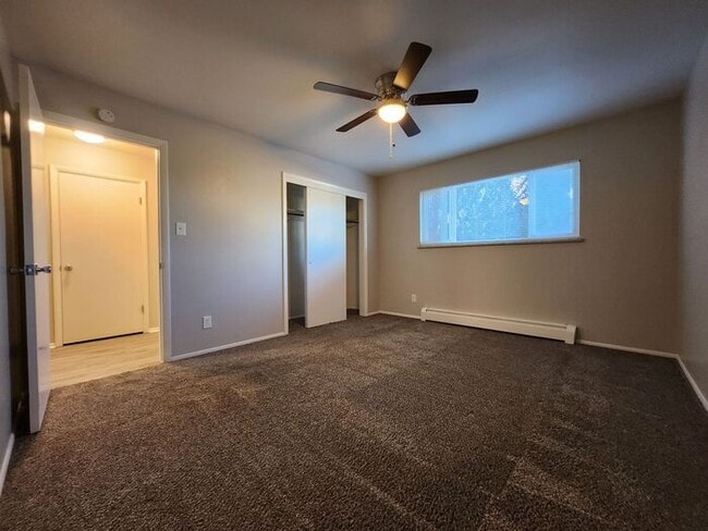 Building Photo - Beautifully Renovated 1-Bed, 1-Bath Apartment – Main Level Living | Move In Today and Get Your 2n...