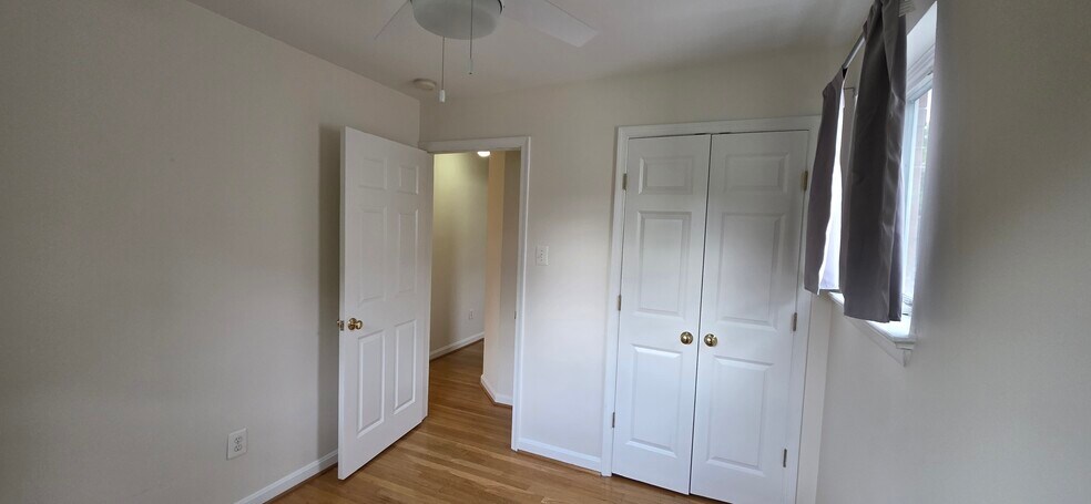 bed room - 4114 18th Rd N