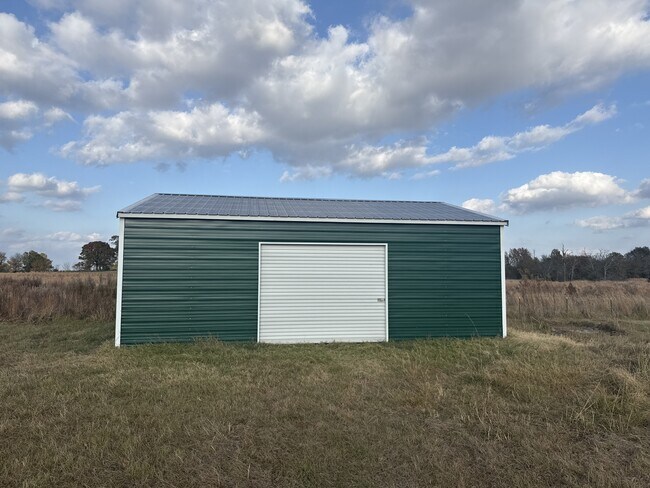 Building Photo - 260 Co Rd 1220