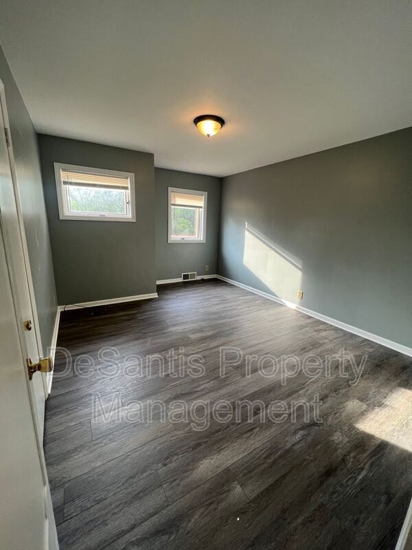 Building Photo - 20825 Rte 19