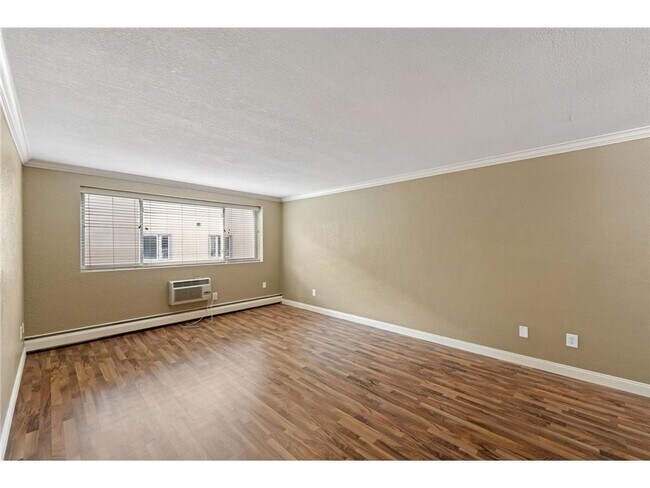 Building Photo - 3120 Hennepin Ave